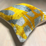Velvet Ikat Cushion Avant-Garde | Velvet Ikat Pillow Avant-Garde