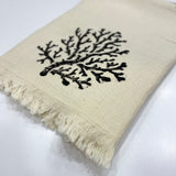 Muslin Towel Reef Black | Close angle view