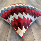 Velvet Ikat Cushion Nômade | Different angle view