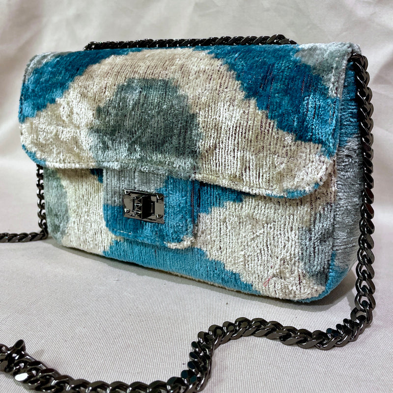 Zipper Purse - Tapestry Handbags & Accessories - Danny K.