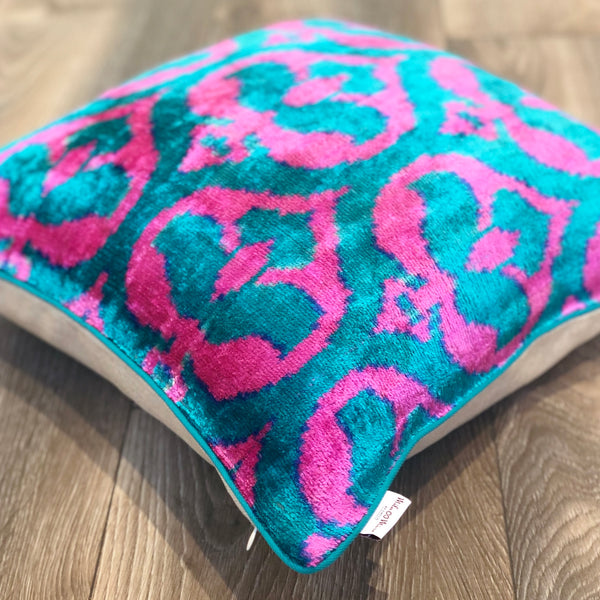 Velvet Ikat Cushion Caribbean upper 