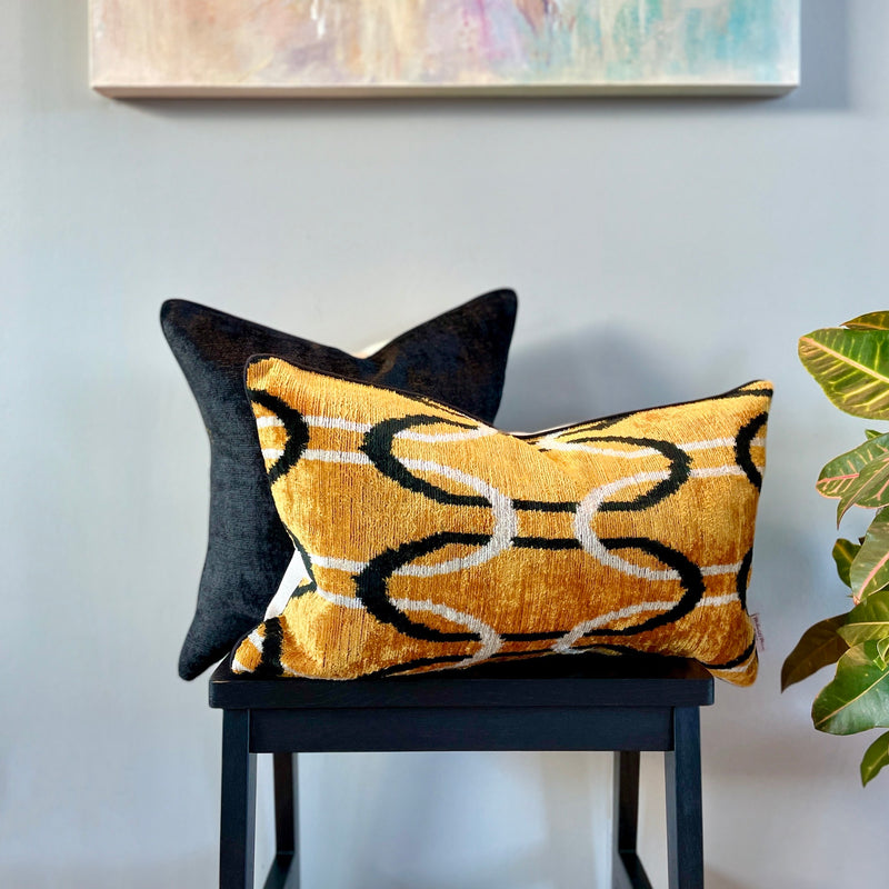 Luxurious Velvet Ikat Pillow Savannah Sunset 
