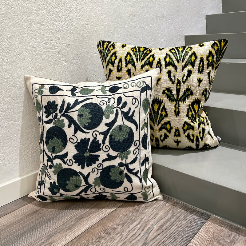 Ogee-pattern Velvet Ikat Cushion Tulum Vibes 