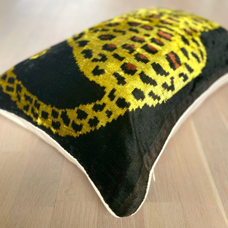  Velvet Ikat Pillow Jaguar Black| Different angle view