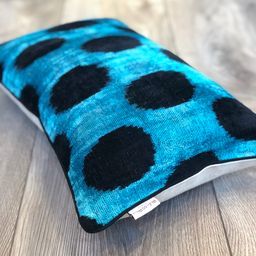 Velvet Ikat Pillow Dots Turquoise front