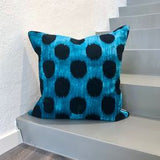 Velvet Ikat Cushion Dots Turquoise 